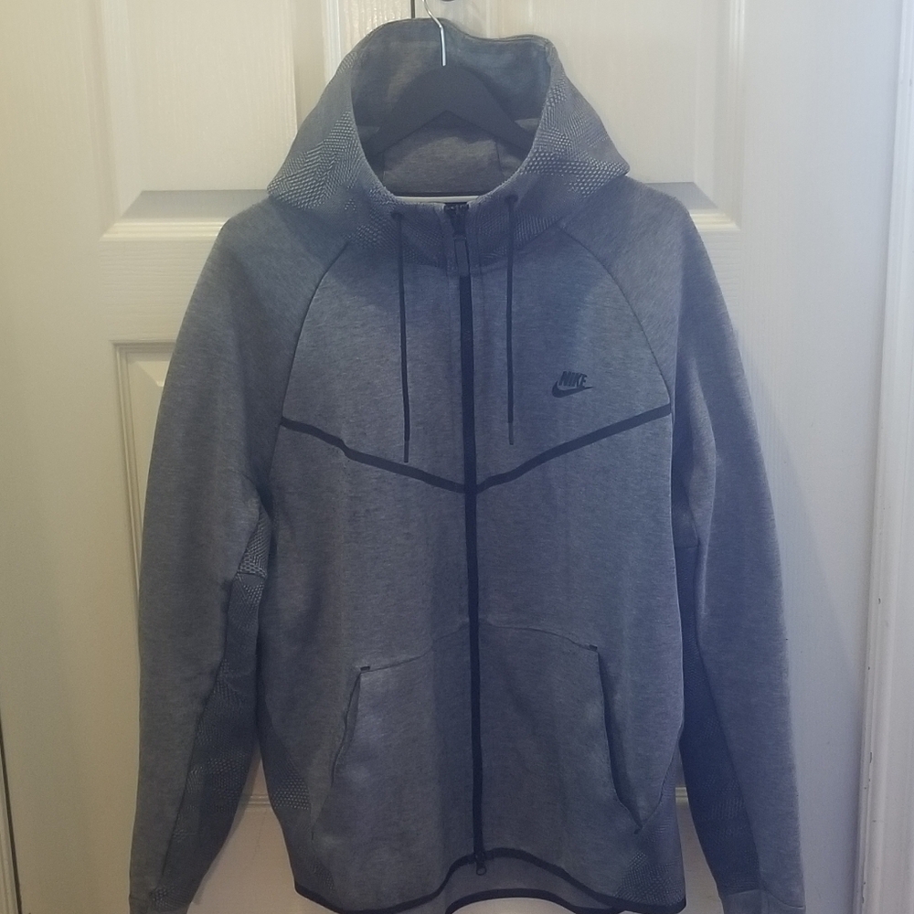 Nike Tech Fleece Dark Grey (XL)